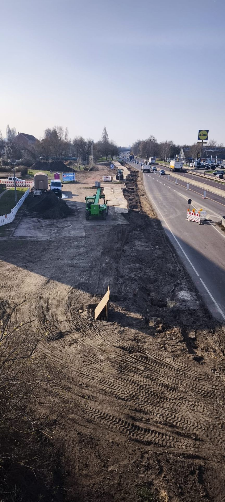 Stahlplatten im Einsatz auf Großbaustelle im Tiefbau